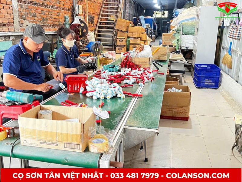 Sản xuất mỗi ngày tại xưởng Tân Việt Nhật